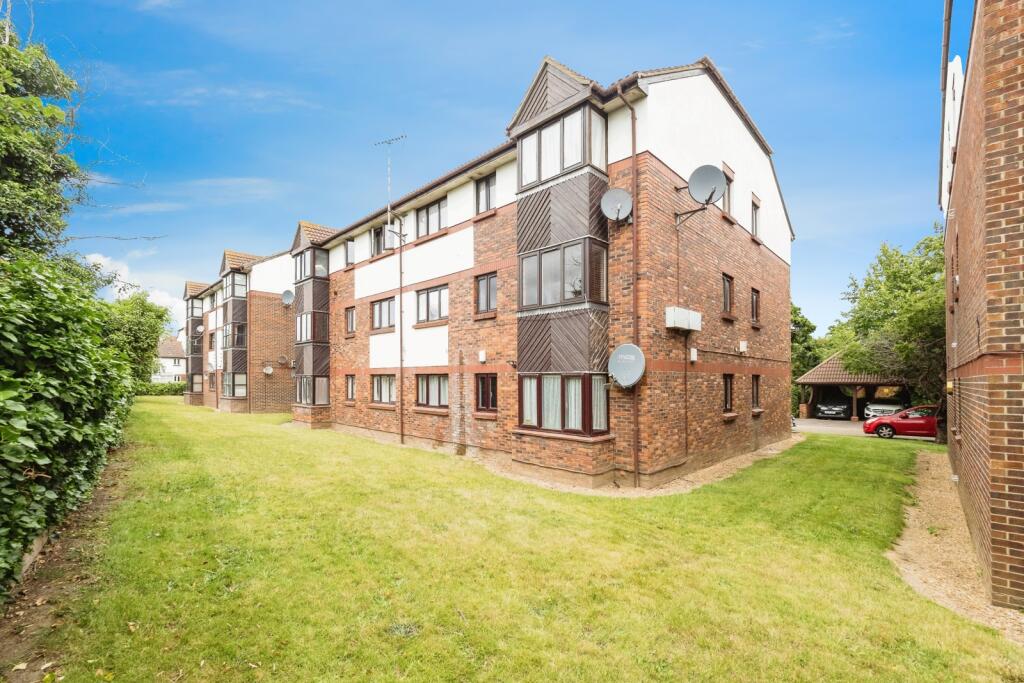 Main image of property: Talus Close, PURFLEET-ON-THAMES, Essex, RM19