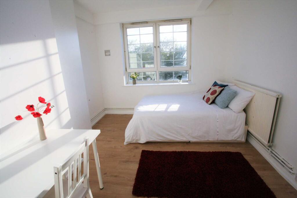Main image of property: Swan Road, Surrey Quays, SE16