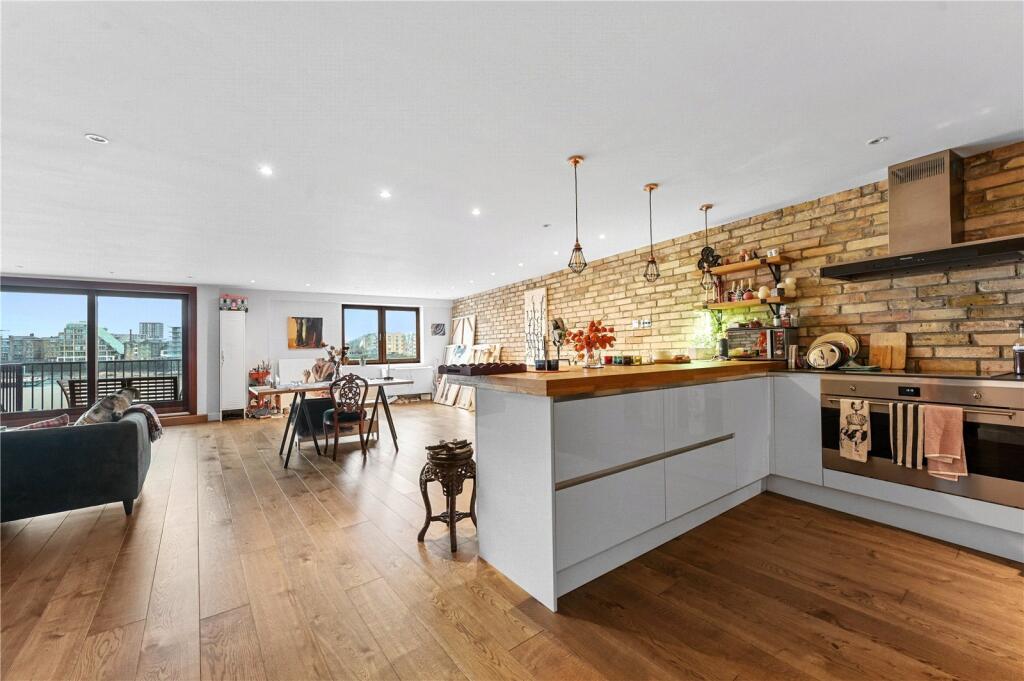Main image of property: Wapping High Street, London, E1W