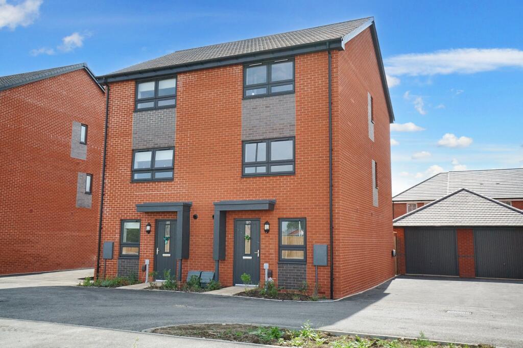 Main image of property: White Lias Way, Upper Lighthorne, Leamington Spa, Warwickshire, CV33
