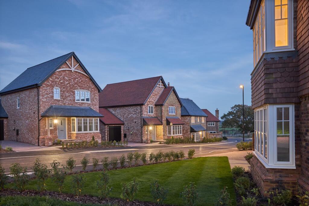 Main image of property: 32 Canon Road, Arundel