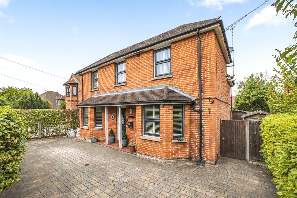 Main image of property: Chobham Road, Knaphill, Woking, Surrey, GU21