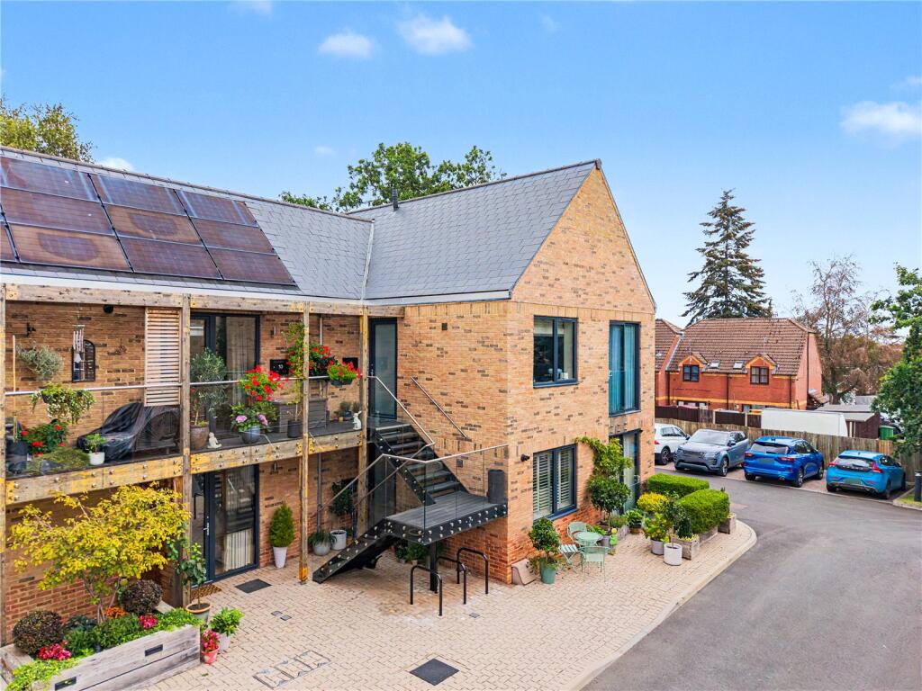 Main image of property: Pickersleigh Road, Malvern, Worcestershire, WR14