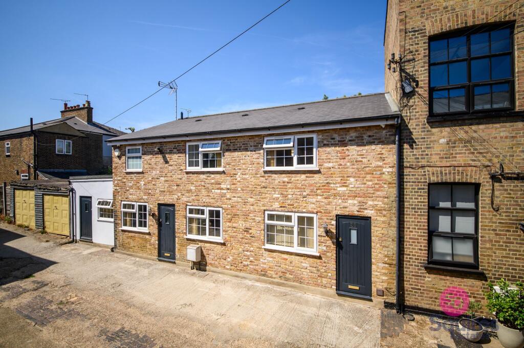 Main image of property: King Street Mews, London, N2