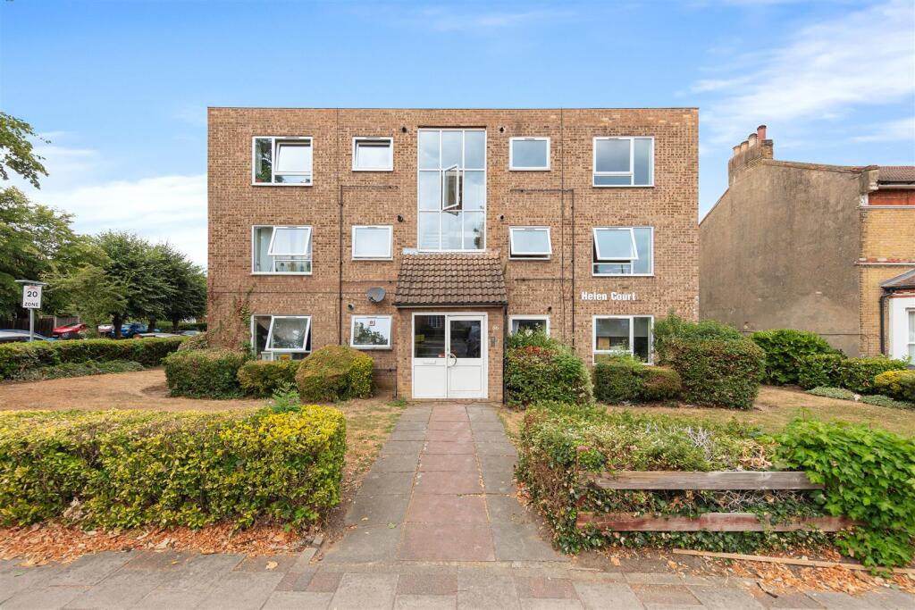Main image of property: Croydon Road, London