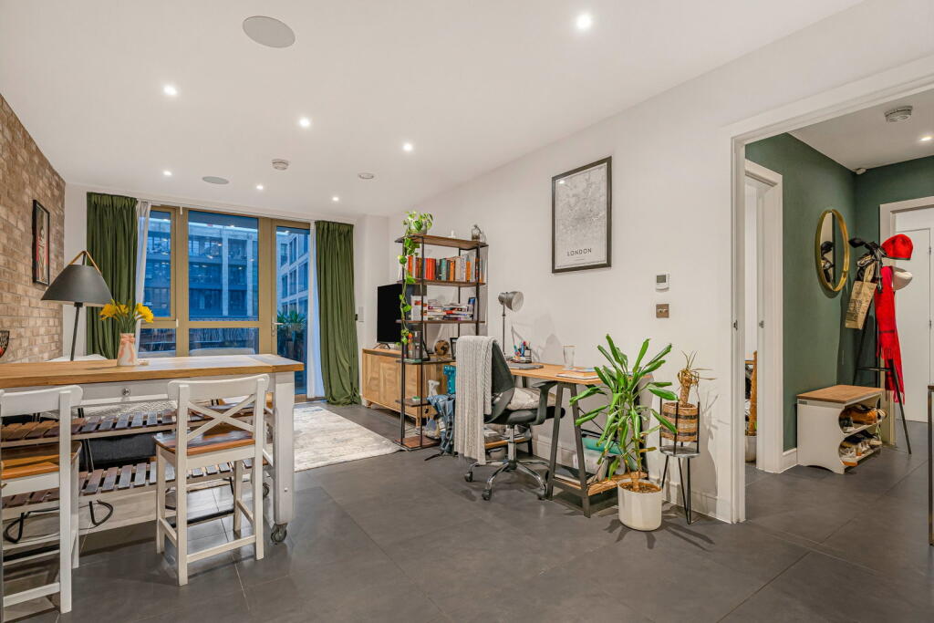 Main image of property: Meldola Yard, Hackney Wick, London, E9 5NW