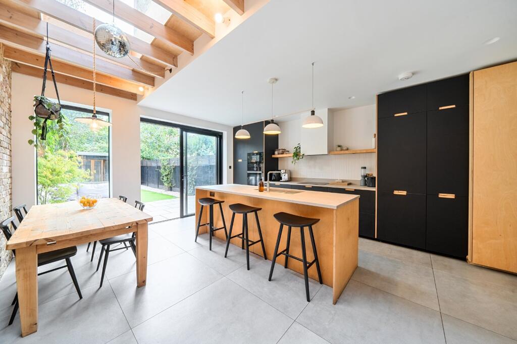 Main image of property: Roseberry Gardens, Harringay, London, N4