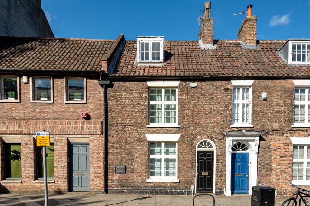 Main image of property: The Mount, York, YO24 1AR