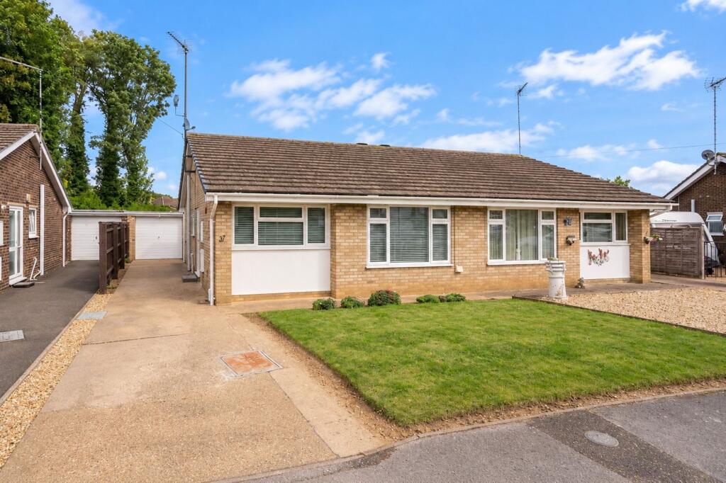 Main image of property: Oak Crescent, Boston, PE21