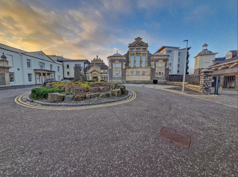 Main image of property: Knightstone Causeway, Weston-super-Mare, Somerset, BS23