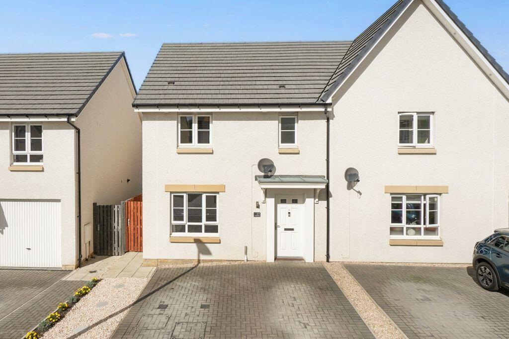 Main image of property: 27 Eskfield View, Musselburgh, EH21 8FB