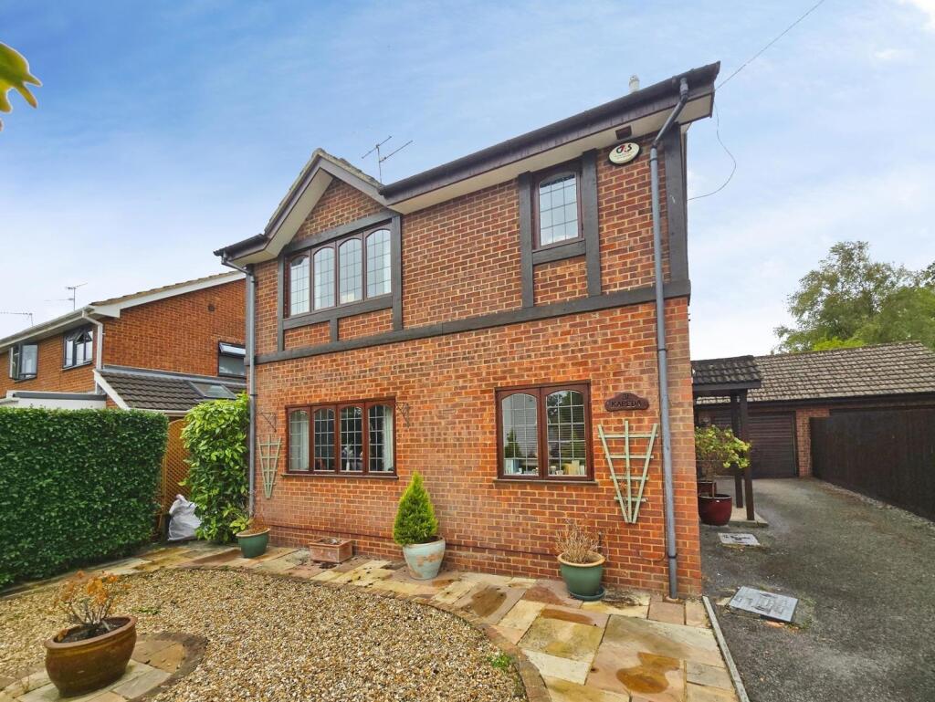 Main image of property: Wood Street, Ash Vale, Surrey, GU12