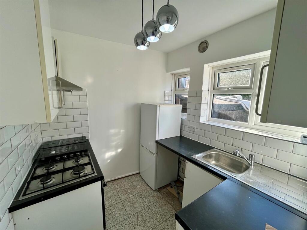 Main image of property: High Street, Hornchurch