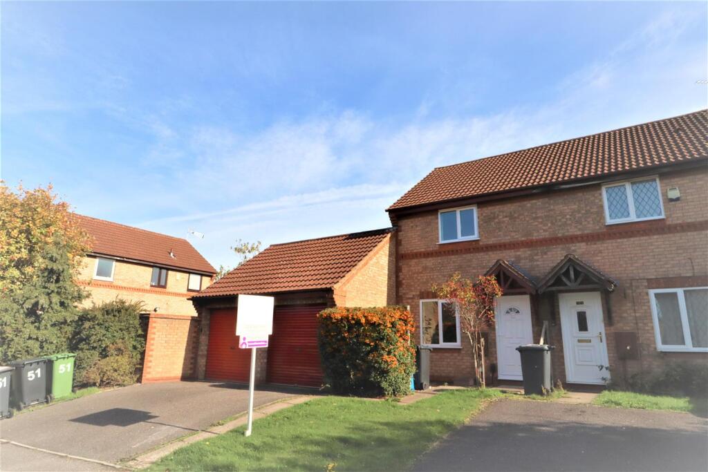 Main image of property: Gold Close, Maple Park, Nuneaton