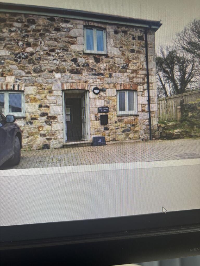 Main image of property: Rural live work opportunity  2 bed barn conversion and commercial unit £700 + £500 Total £1200 pcm