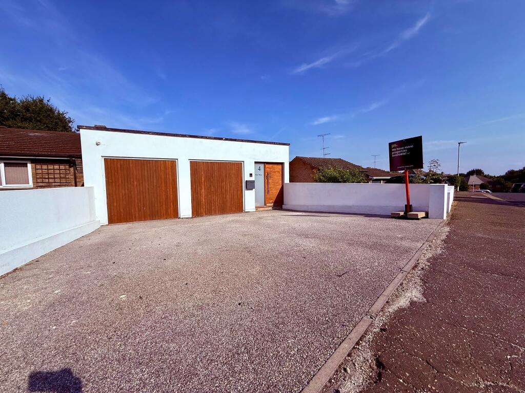 Main image of property: The Mount, Billericay