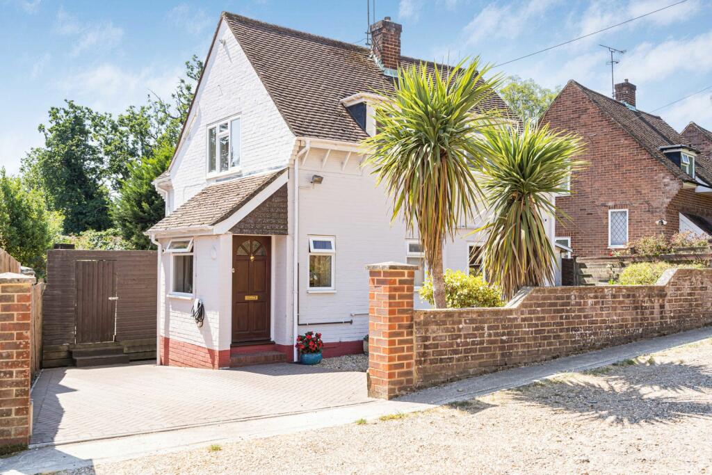 Main image of property: Santina Close, Farnham, Surrey, GU9