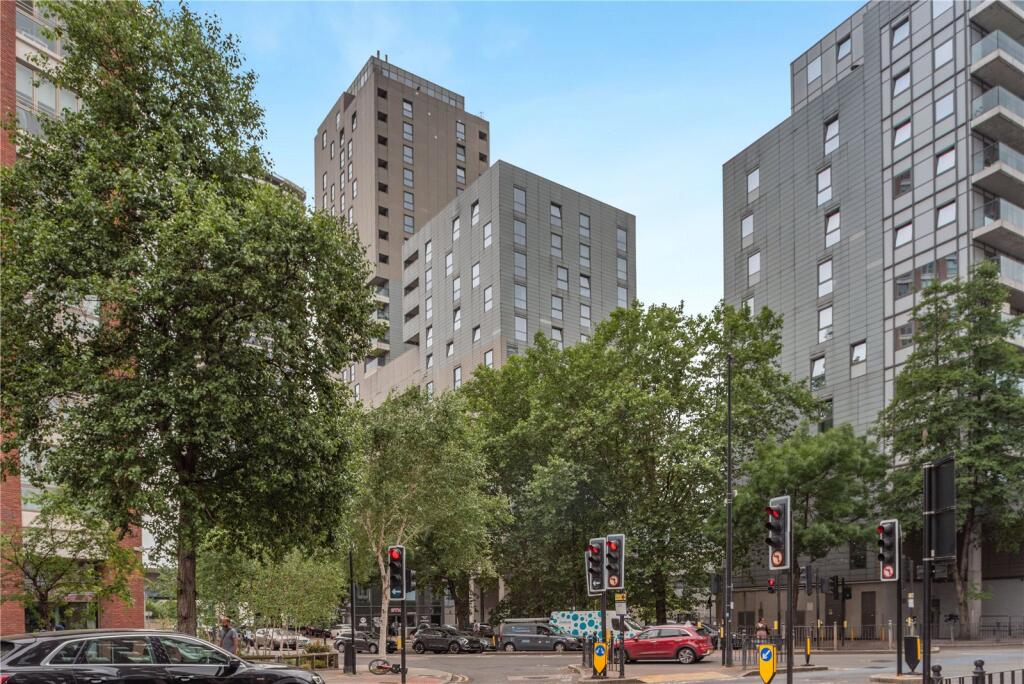 Main image of property: Preston Road, Canary Wharf, London, E14