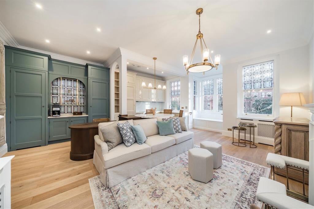 Main image of property: Lower Sloane Street, Chelsea