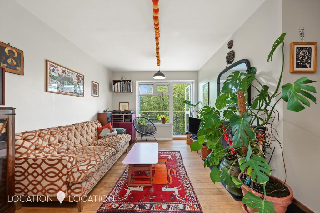 Main image of property: Queen Elizabeths Close, London, N16