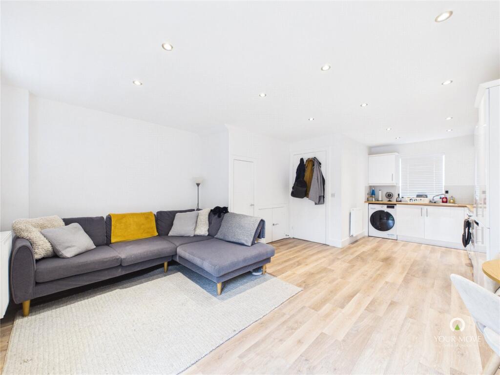 Main image of property: June Courtyard, Mid Summer Way, The Staithes, Gateshead, NE8