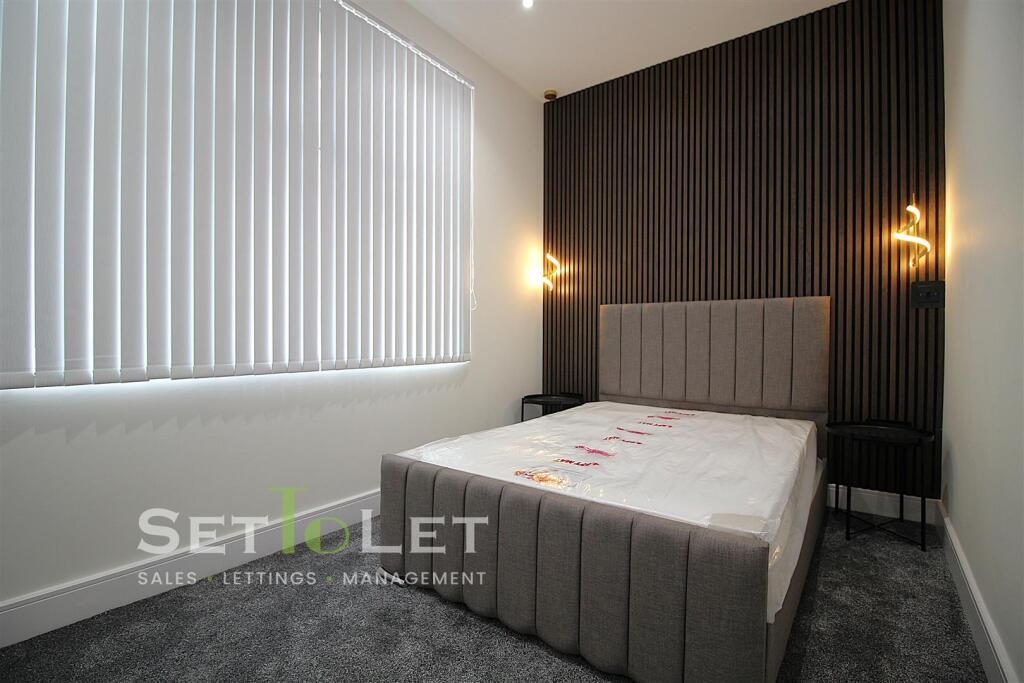 Main image of property: Mill Hill Lane, London Road, Leicester