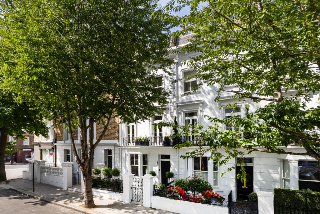 Main image of property: Berkeley Gardens, Kensington, London, W8