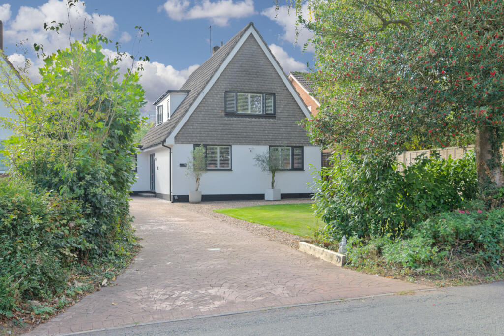 Main image of property: Roundwood Lane, Harpenden, AL5