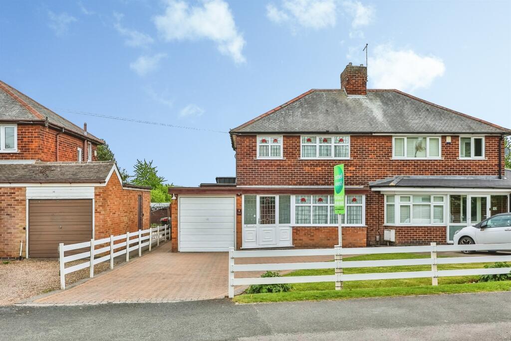 Main image of property: Papplewick Lane, Hucknall, Nottingham