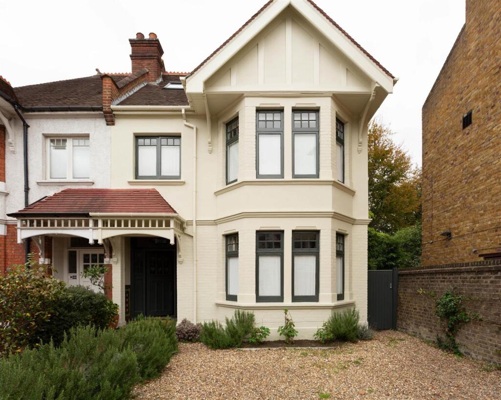 Main image of property: Sutton Court Road, London, W4