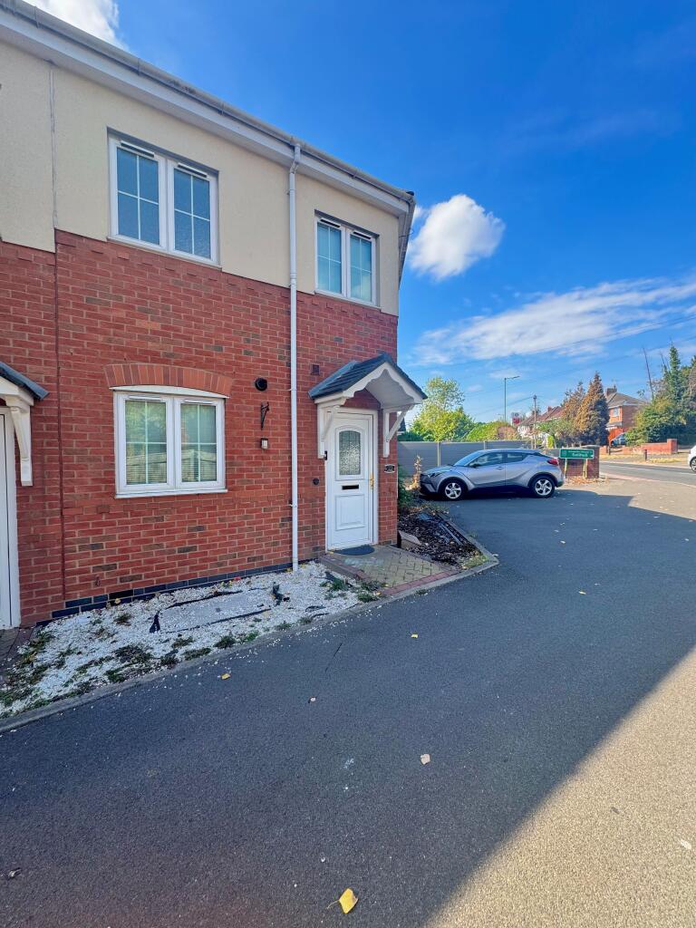 Main image of property: Wagon Lane, B92