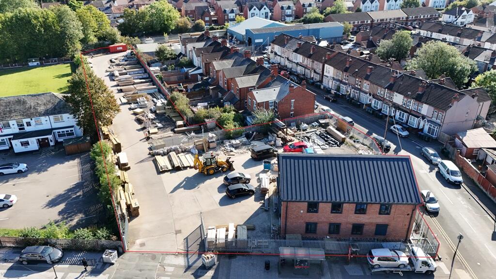 Main image of property: 960 Foleshill Road, Coventry CV6 6EN