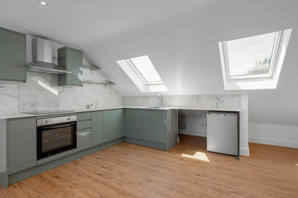 Main image of property: RUSSELL ROAD, LONDON N13 4RP