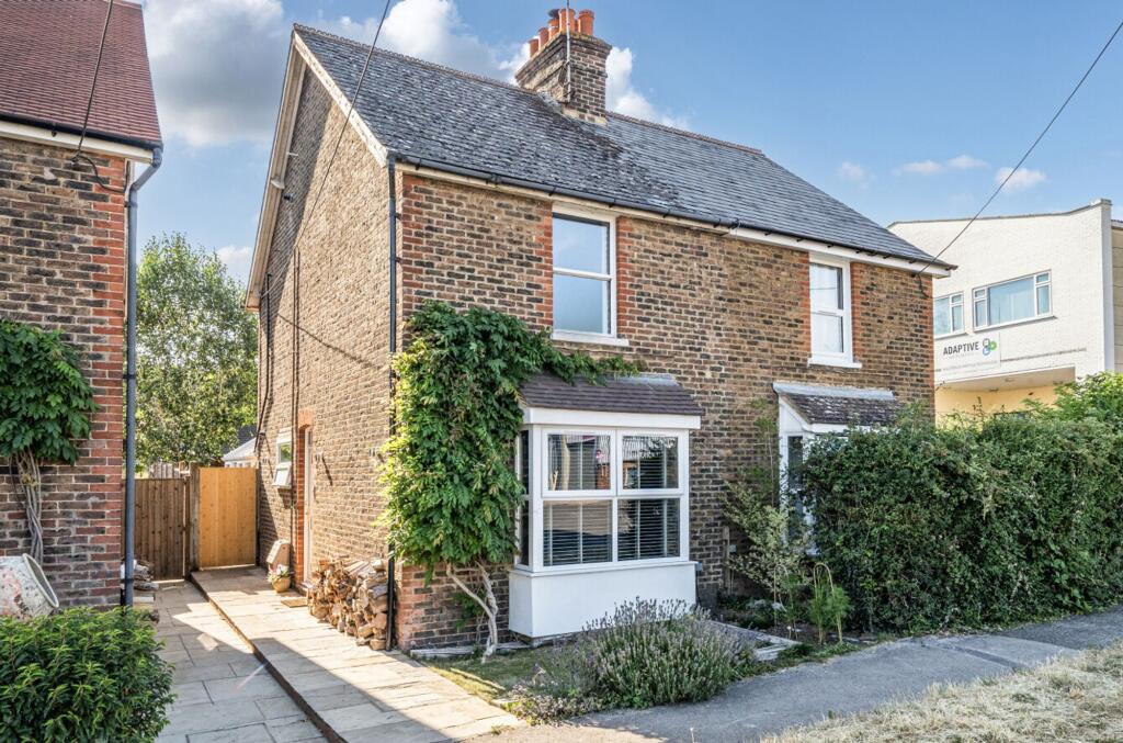 Main image of property: Daux Way, Billingshurst, RH14