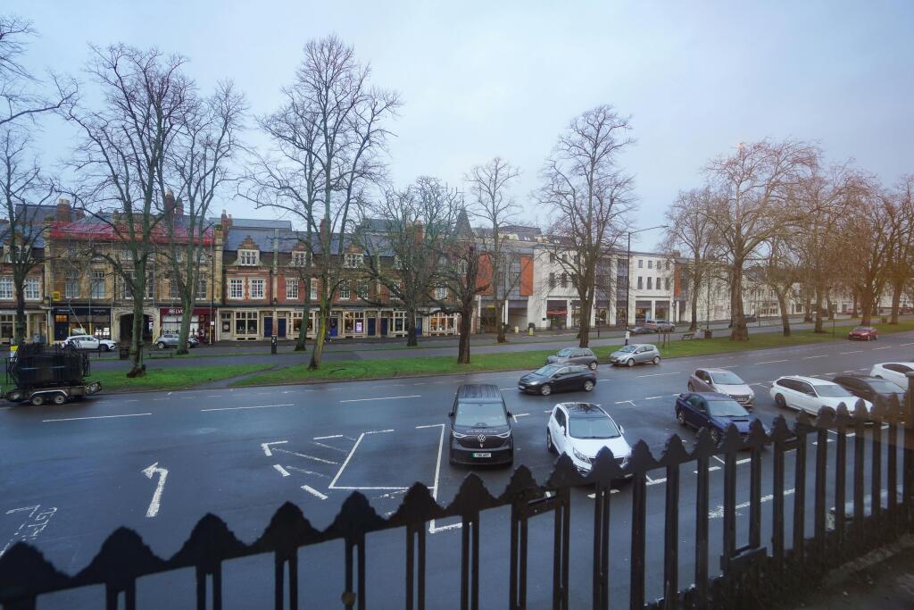 12 Hamilton Terrace-8.jpg