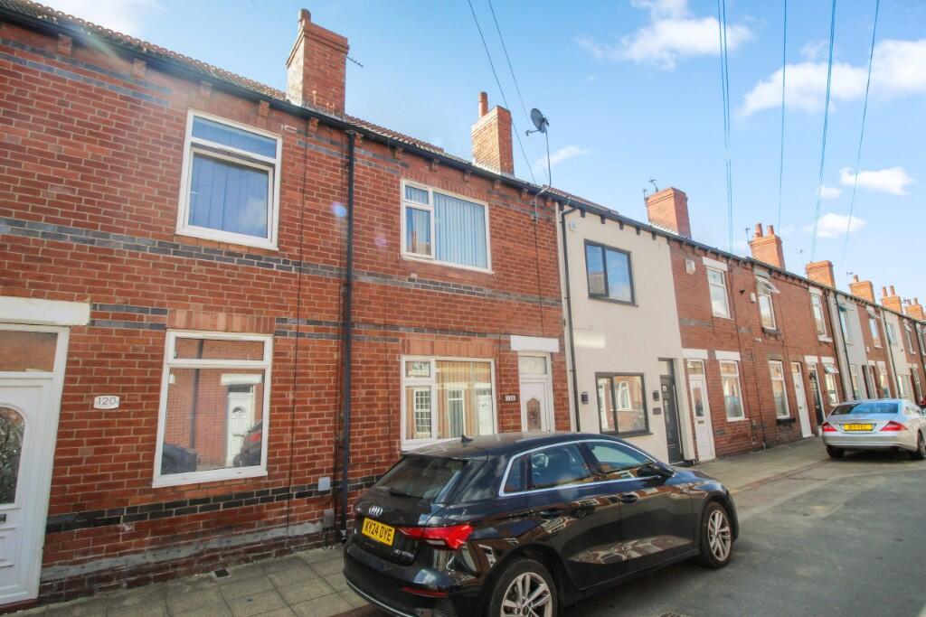 Main image of property: 118 Hugh Street, Castleford, West Yorkshire, WF10 4DU