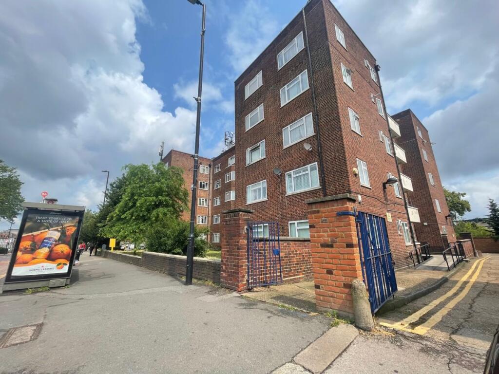 Main image of property: Bounds Green Court, Bounds Green