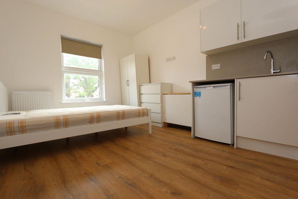 Main image of property: *** ALL BILLS ARE INCLUDED *** Hertford Road, Enfield EN3