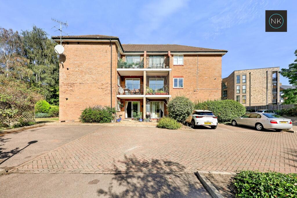 Main image of property: Maystocks Court, Chigwell Road, South Woodford, London, E18 1NL
