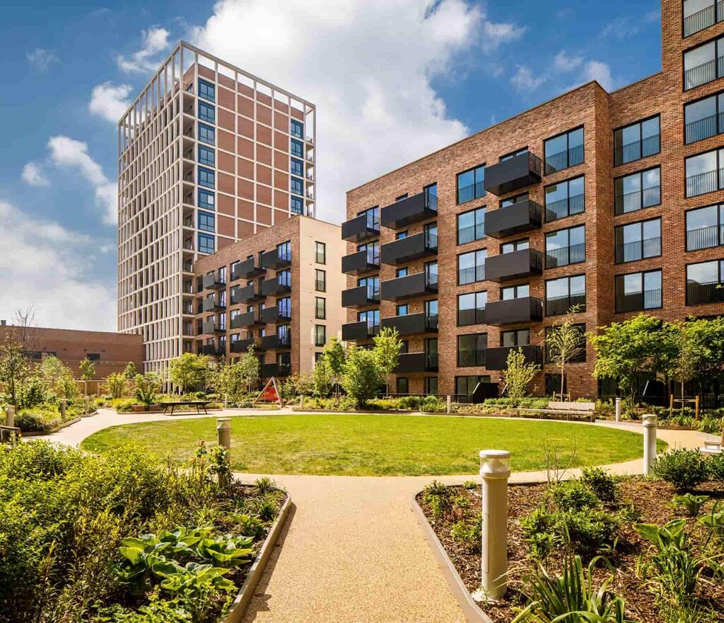 Main image of property: 118 Oliver Road,
London,
E10 5UJ