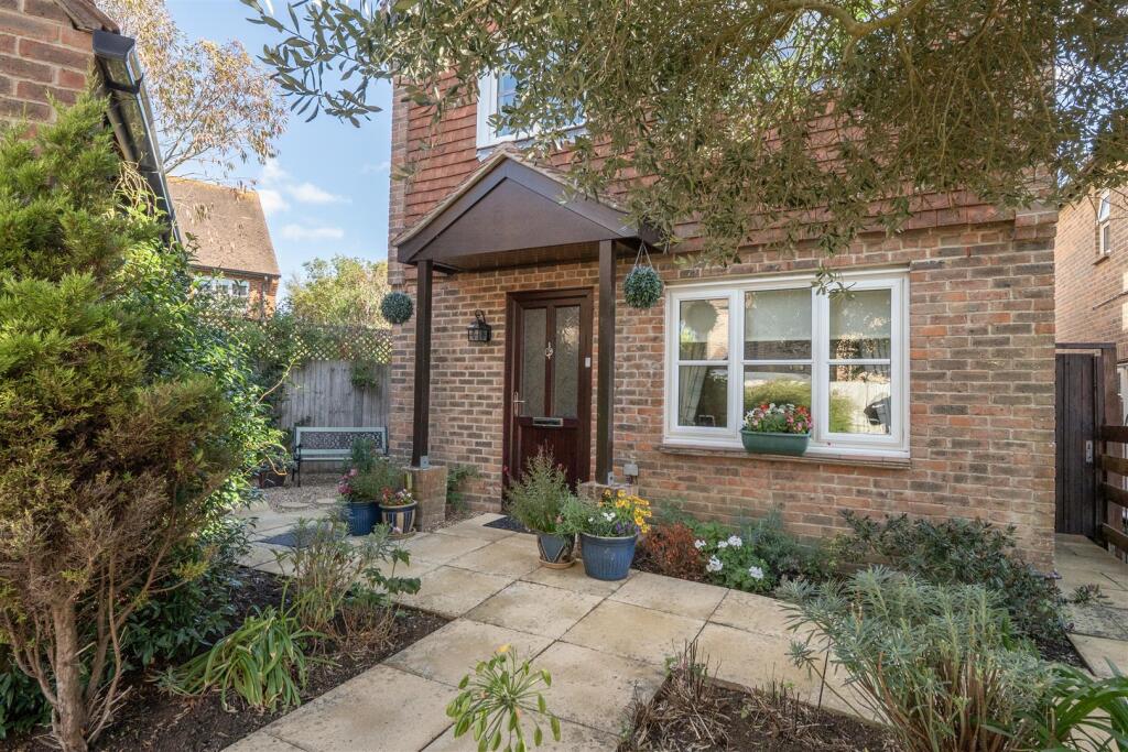 Main image of property: Hunters Mews, Fontwell