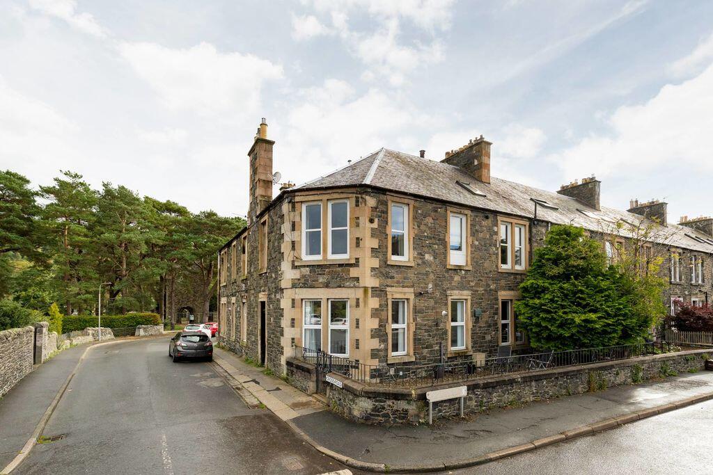 Main image of property: 1/1 Dickson Place, Cross Road, Peebles, EH45 8LA