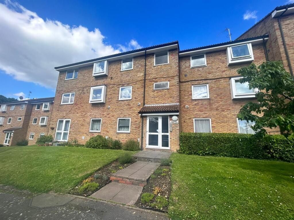 Main image of property: Parrs Close, South Croydon