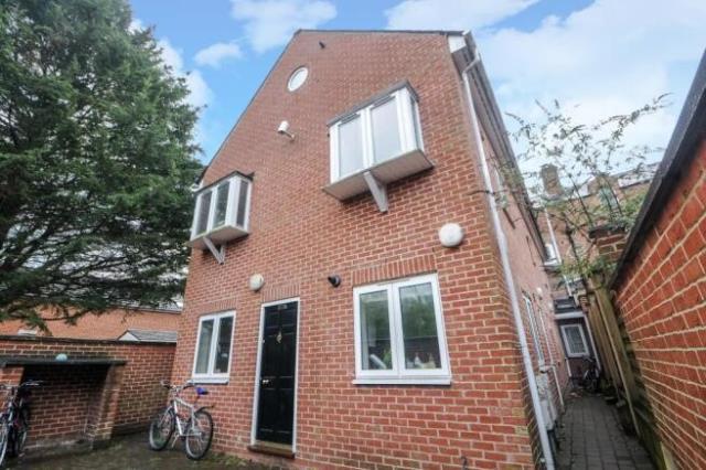 Main image of property: Cowley Road, Oxford, OX4