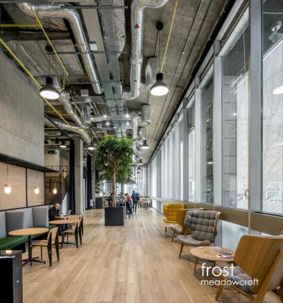 Lobby 142.jpg