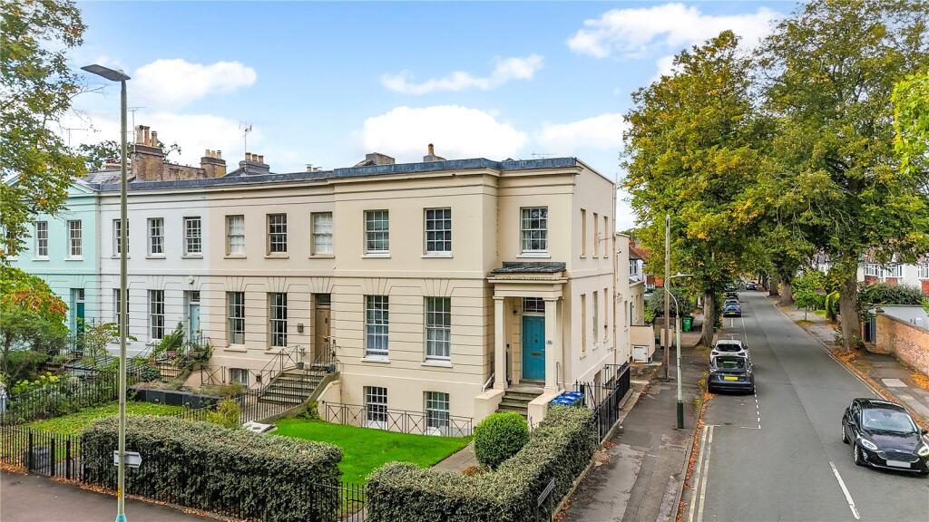 Main image of property: London Road, Cheltenham, Gloucestershire, GL52