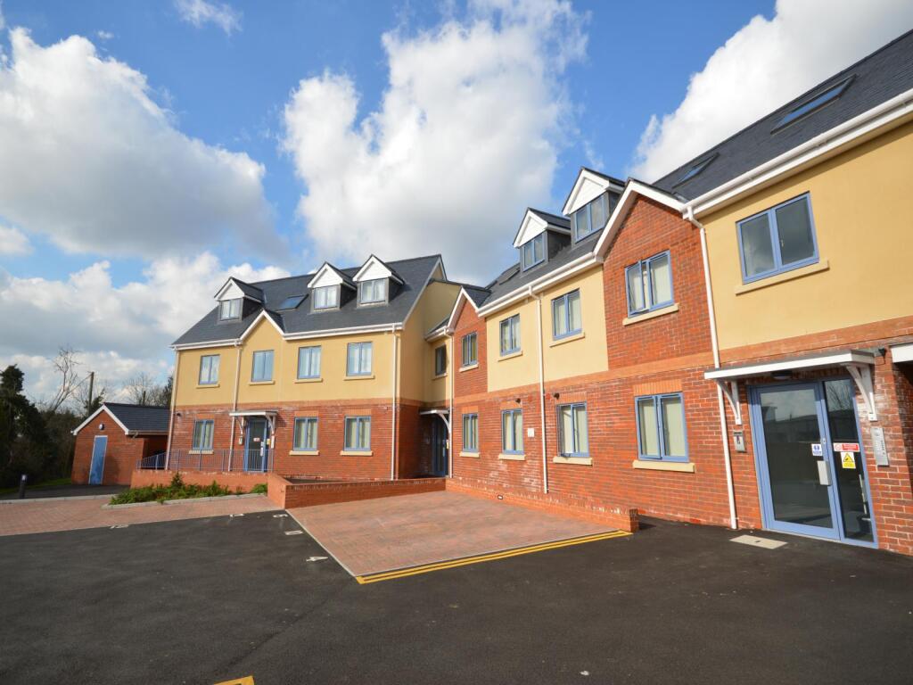 Main image of property: Weyhill Road, Andover, Hampshire, SP10