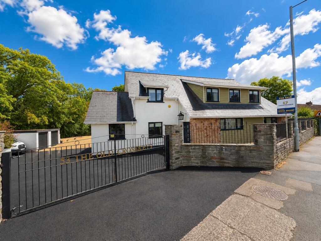 Main image of property: The Old Cross Keys,  Five Locks Road, Pontnewydd, Cwmbran