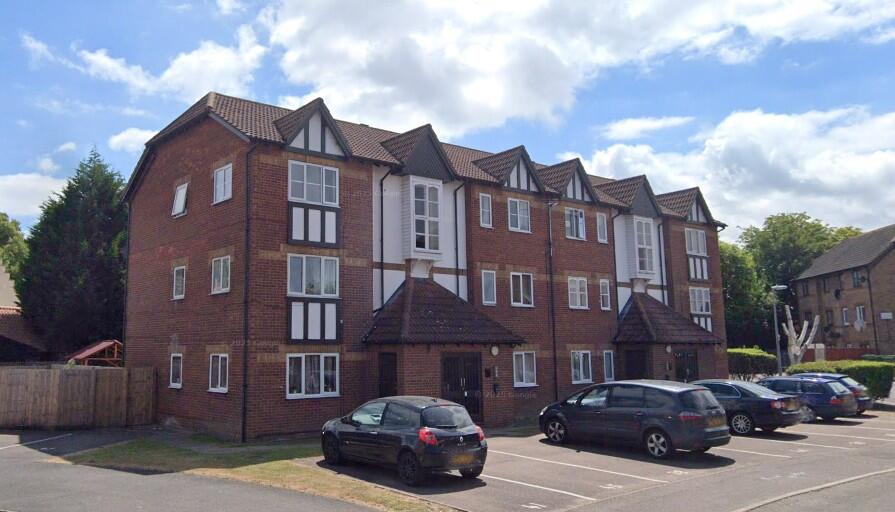 Main image of property: 42 Mill Close, Wisbech, Cambridgeshire PE13 3BD