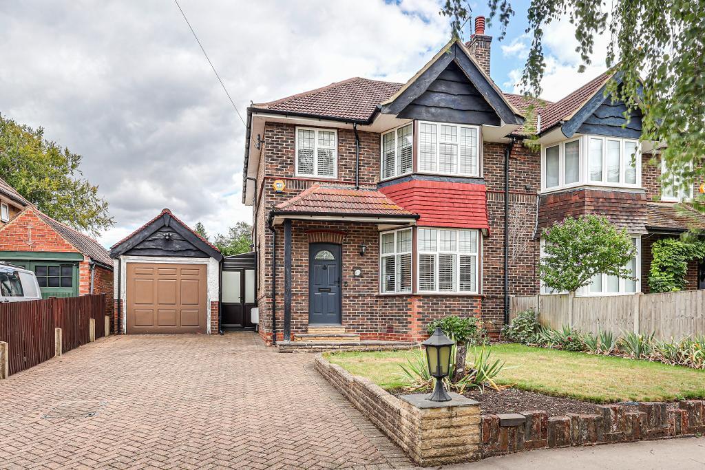 Main image of property: Crest Road, South Croydon, CR2 7JR